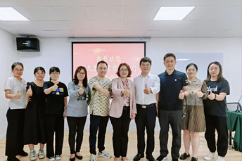 南京福久教育宋勤校长一行莅临南京华章进行交流