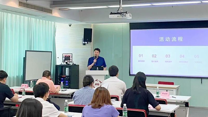 南京经开区人力资源服务中心缪海军主任.jpg