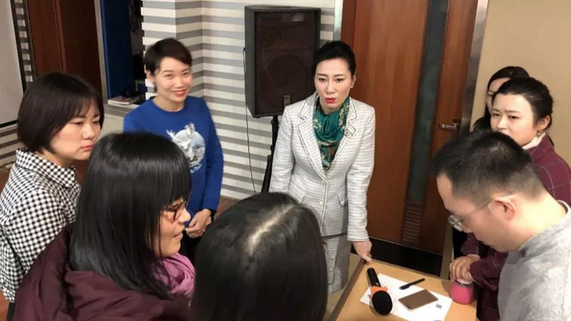 南京华章MBA面试礼仪.jpg
