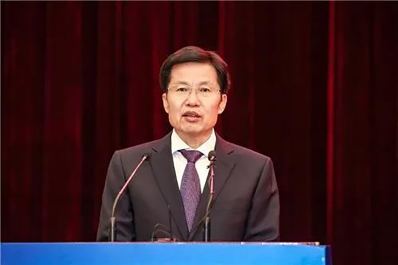 高云龙主任委员发表讲话.jpg