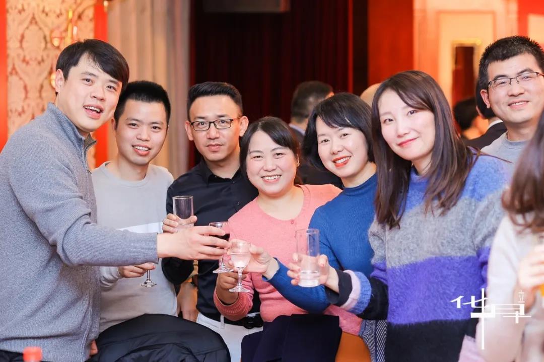 把酒言欢3.jpg