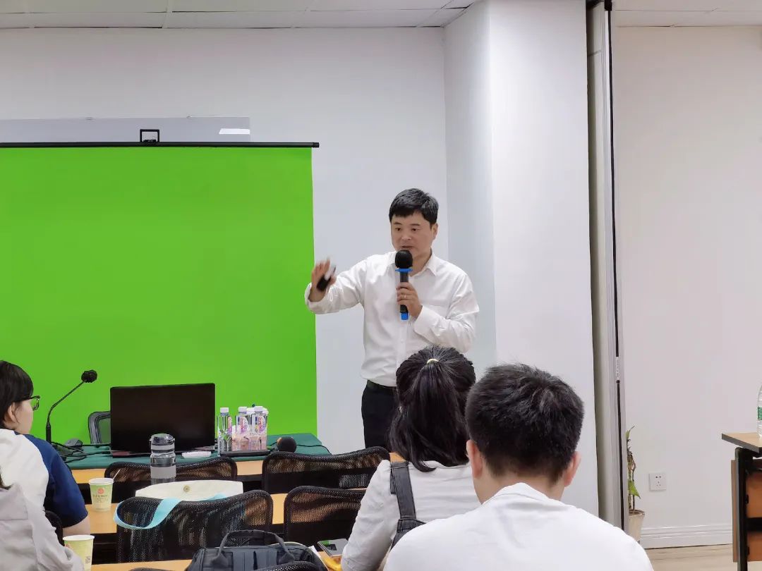 南京华章胡校长讲话